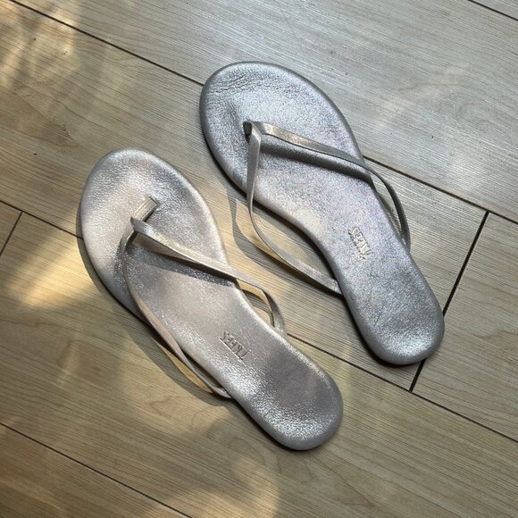 TKEES Lily Metallics - Picture 1 of 3